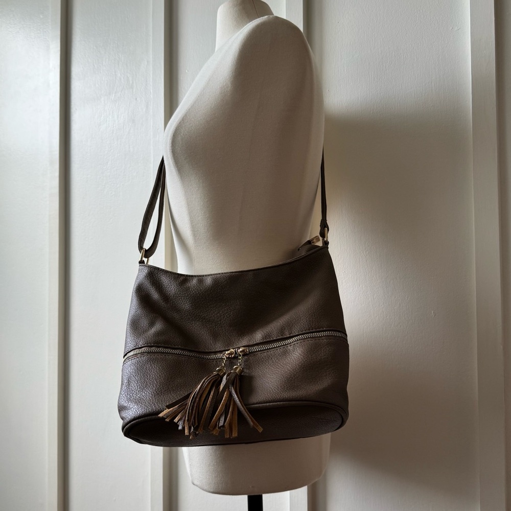 Brown Faux Leather Tassel‎ Crossbody Bag